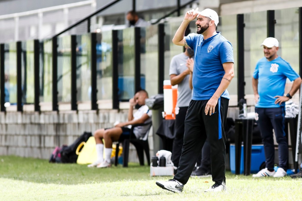 Diretoria do Corinthians estuda encerrar time sub-23 em 2022
