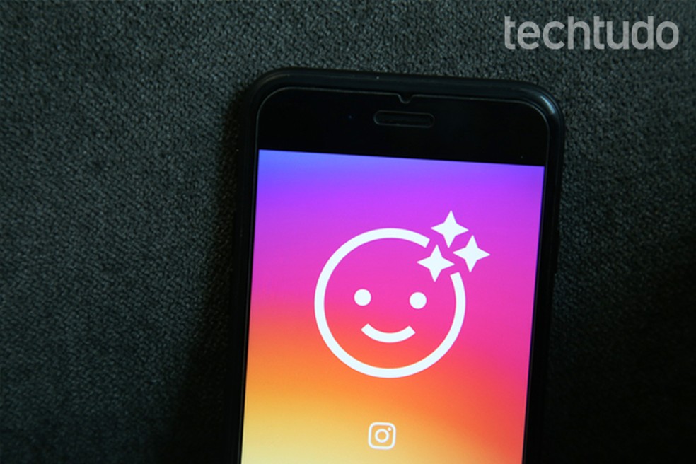 Novidade no Instagram deixa você colocar máscaras tipo as do Snapchat (Foto: Carolina Ochsendorf/TechTudo)