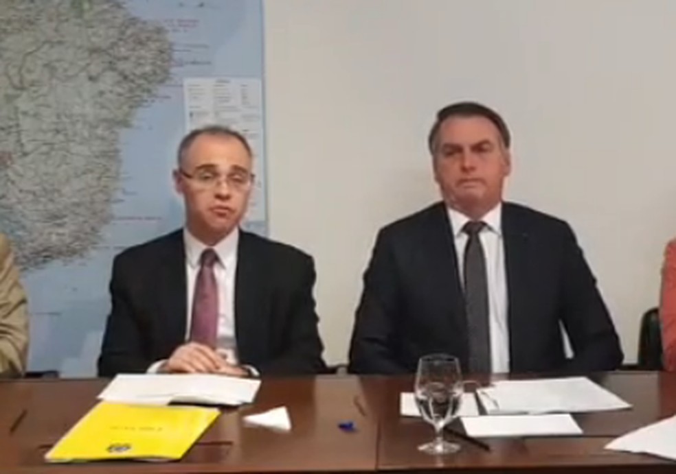 Bolsonaro: AGU não entrou no mérito ao defender STF no caso de ...