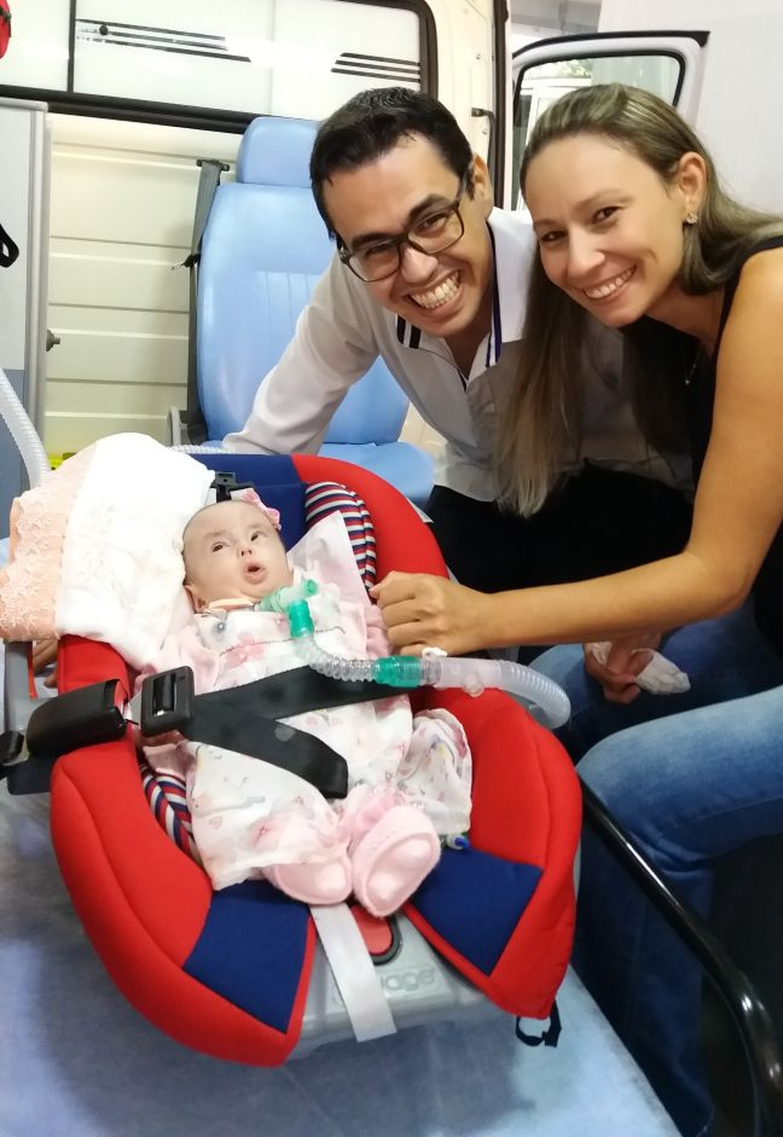 Menina com síndrome rara se recupera