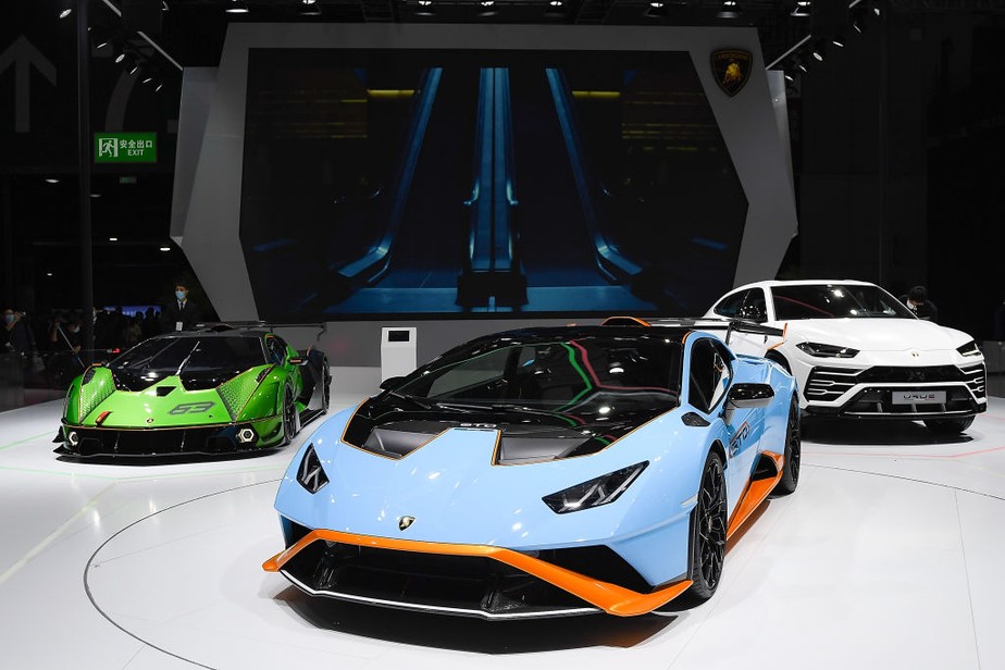 Lamborghini terá motor híbrido em todos os carros a partir de 2024