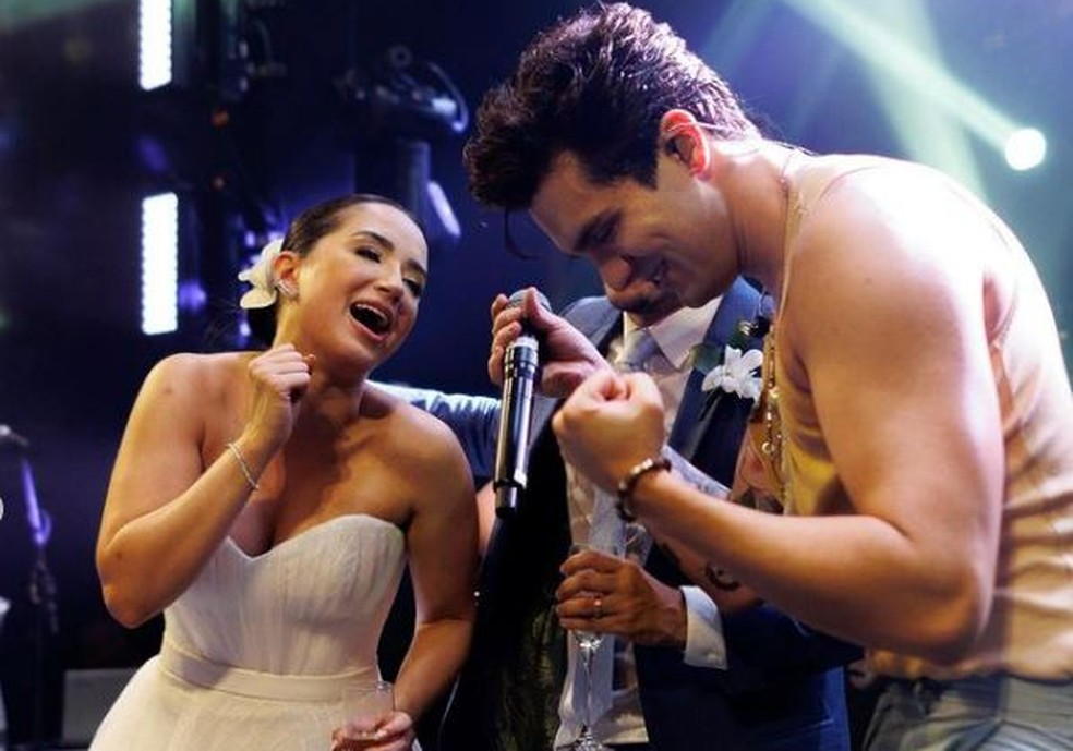 Letícia Barros dança com Luan Santana durante festa de casamento — Foto: Arquivo Pessoal