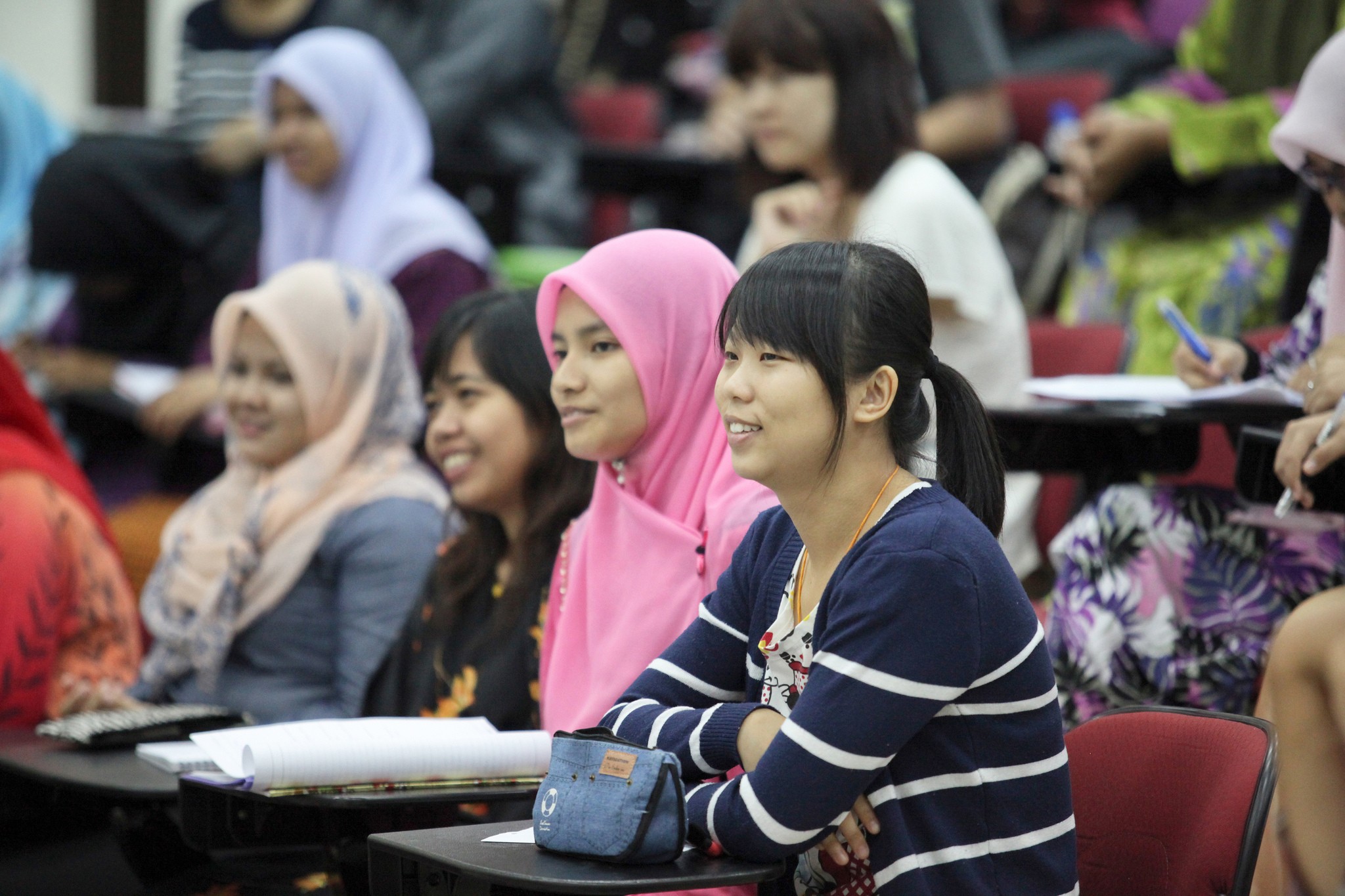 Mulheres estudando (Foto: Flickr/ World Bank Photo Collection/ Creative Commons)