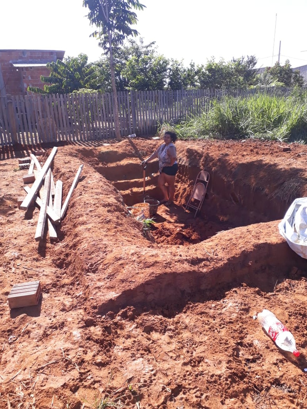 Mulher Aproveita Quarentena E Constroi Piscina Improvisada No Quintal De Casa No Ac Acre G1