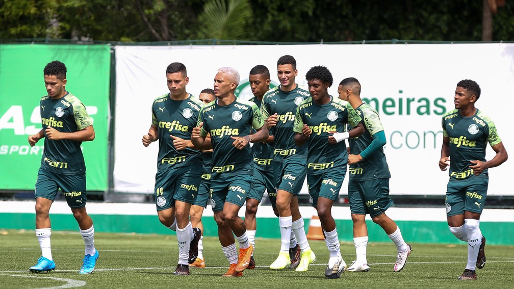 Escalação do Palmeiras: Zé Rafael treina com elenco e pode ser opção contra Atlético-GO