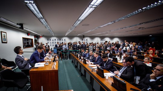 CPI do MST: requerimentos indicam nova rodada de embates entre aliados de Lula e Bolsonaro; Salles pede auxílio da CGU