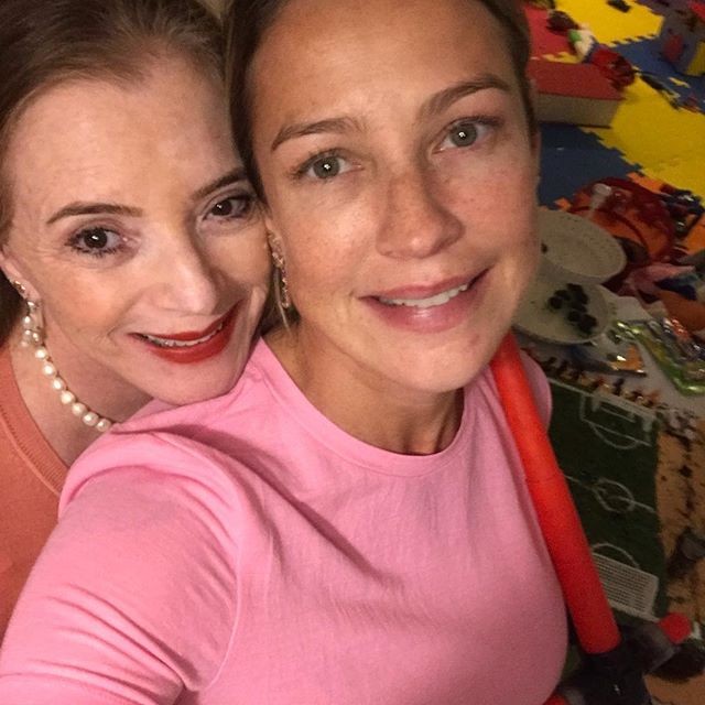 Luana Piovani e a mãe, Francis (Foto: Reprodução Instagram)