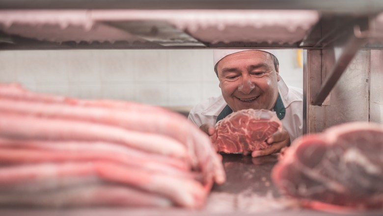 homem-frigorifico-carne (Foto: Getty Images)