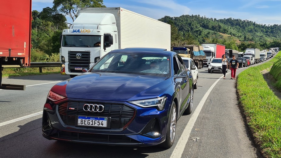 Audi e-tron Sportback 2021 Dianteira Estática Engarrafamento