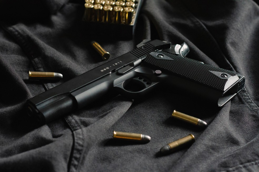Registros ativos de armas de fogo em posse de colecionadores, atiradores e caçadores aumentou em 2020 — Foto: Thomas Def/Unsplash