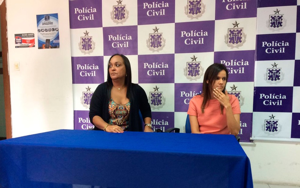 Delegadas falam sobre crime em Itapuã (Foto: Henrique Mendes/G1)