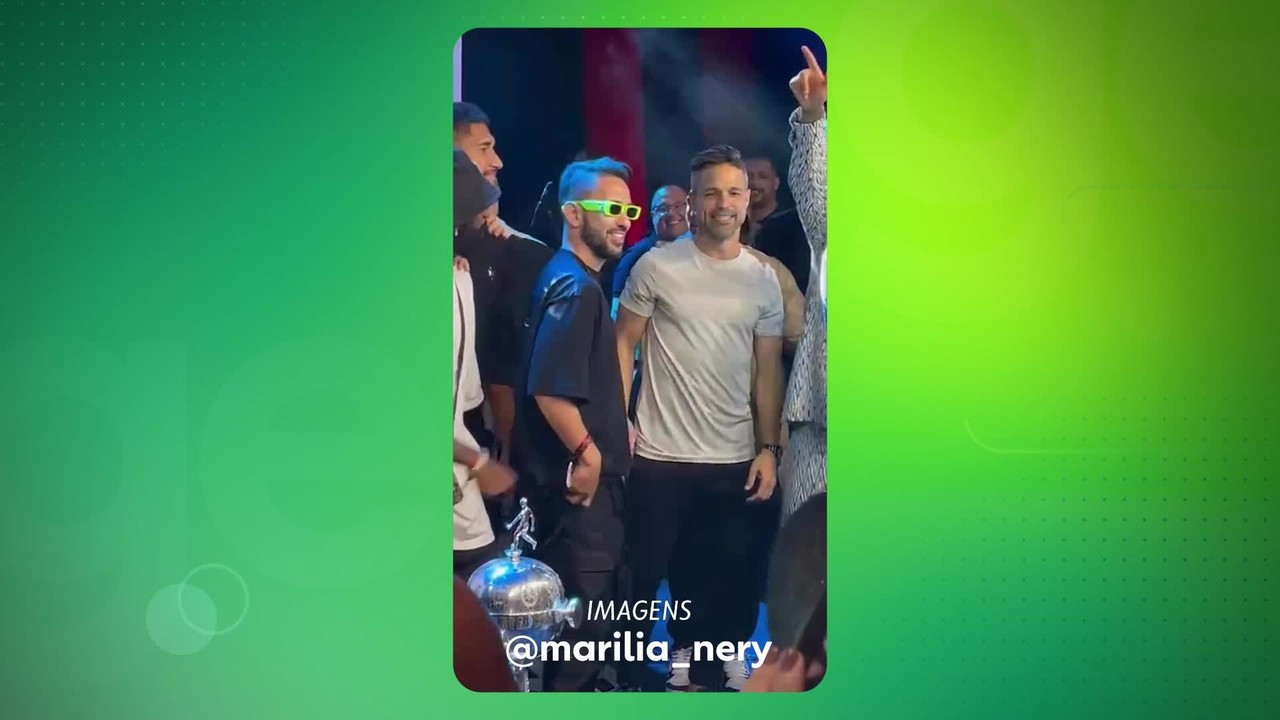 Mar&iacute;lia, esposa do Everton Ribeiro, compartilha imagens da festa do Flamengo