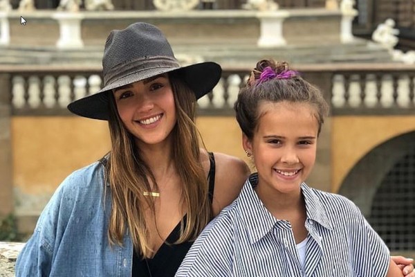 Jessica Alba com sua filha, Honor (Foto: reprodução / Instagram)