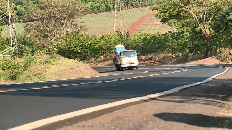 Condições da BR-262 no Triângulo e Alto Paranaíba preocupam motoristas ...