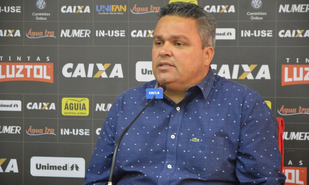 Adson Batista faz duras críticas e não descarta mudança no ...