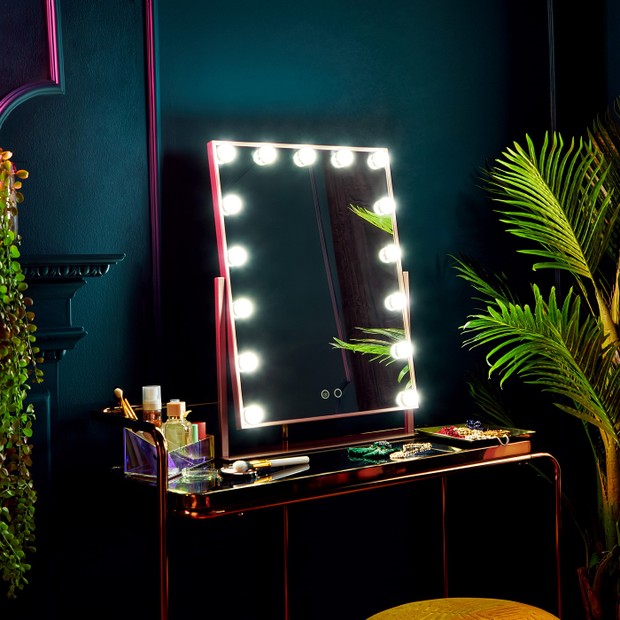 Espelho camarim: 7 jeitos fáceis de incorporar ao décor (Foto: Reprodução / Pinterest)