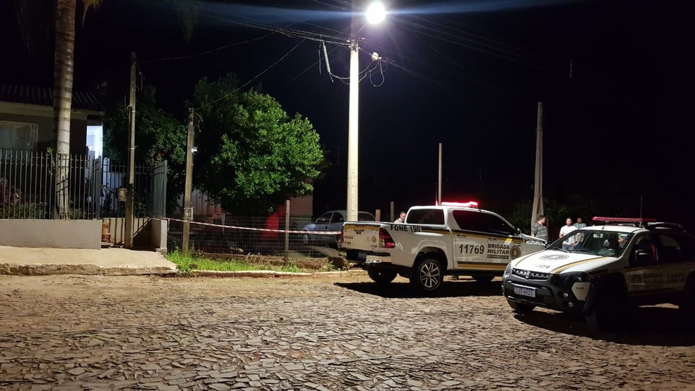 Corpo de mulher foi encontrado 40h após ser morta, segundo polícia — Foto: Andrei Grave / Rádio Cidade