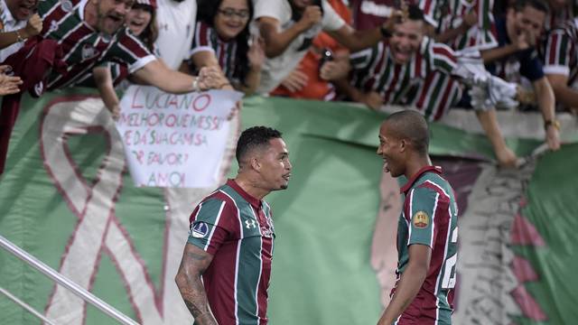 Luciano e JoÃ£o Pedro comemoram durante Fluminense x AtlÃ©tico Nacional