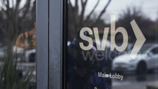 SVB britânico pagou mais de 15 milhões de libras em bônus dias após resgate pelo HSBC