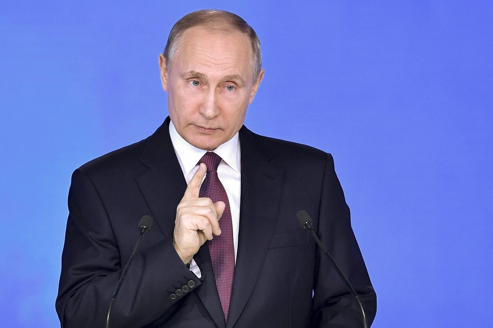 Putin durante seu discurso em Moscou (Foto: AP/Alexei Nikolsky)