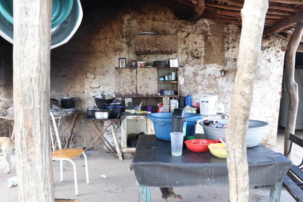 No local  não havia chuveiros, vestiários nem armários. — Foto: Ascom/ MPT-AL