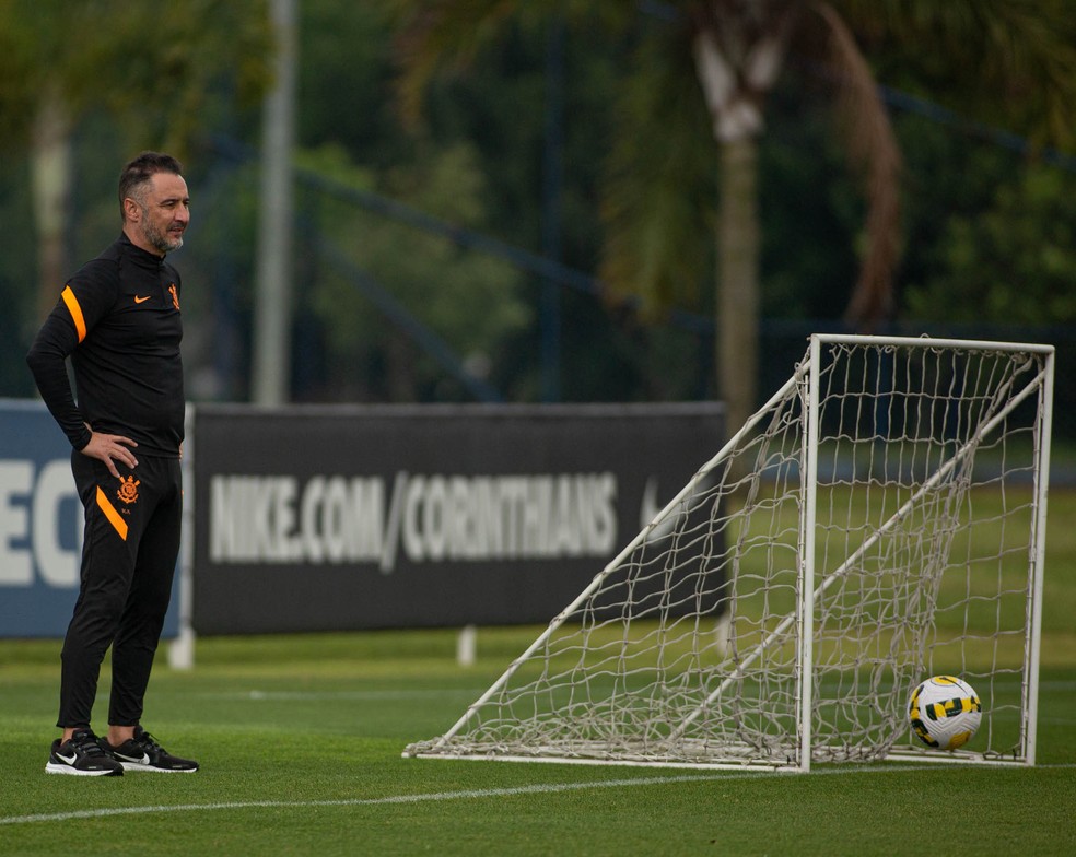 Escalação do Corinthians: Adson dá sequência ao tratamento e não enfrenta o Fluminense