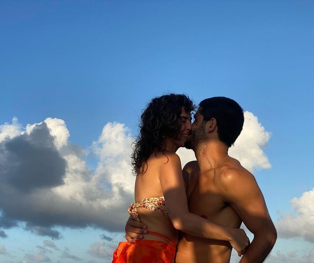 Fernanda Paes Leme e o namorado, Victor Sampaio (Foto: Reprodução/Instagram)