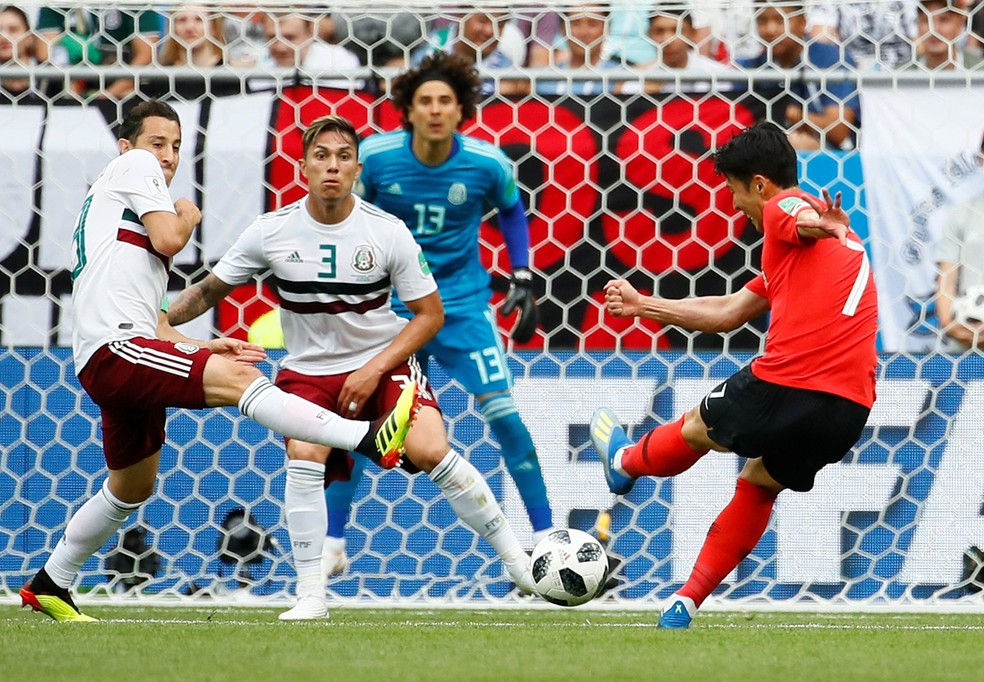 Autor de golaço contra o México, Son ainda acredita na classificação da Coreia do Sul (Foto: REUTERS/Jason Cairnduff)
