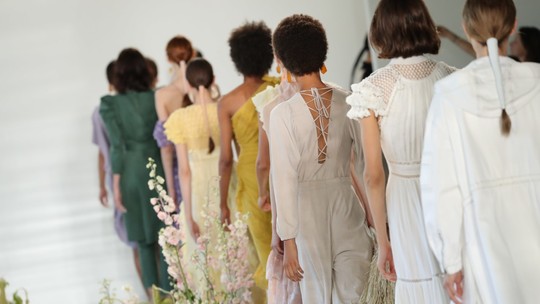 Fashion Pact: tudo sobre o acordo que a indústria da moda vai assinar na reunião de cúpula do G7