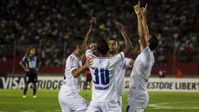 Cruzeiro busca melhorar rendimento em casa para embalar na Libertadores