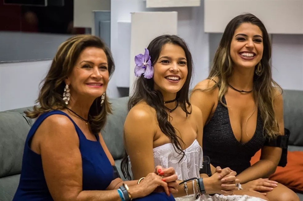 No "BBB" 17, Ieda Wobeto, Emily Araújo e Vivian Amorim foram as grandes finalistas. Emily venceu com 58% da preferência do público — Foto: Reprodução/TV Globo