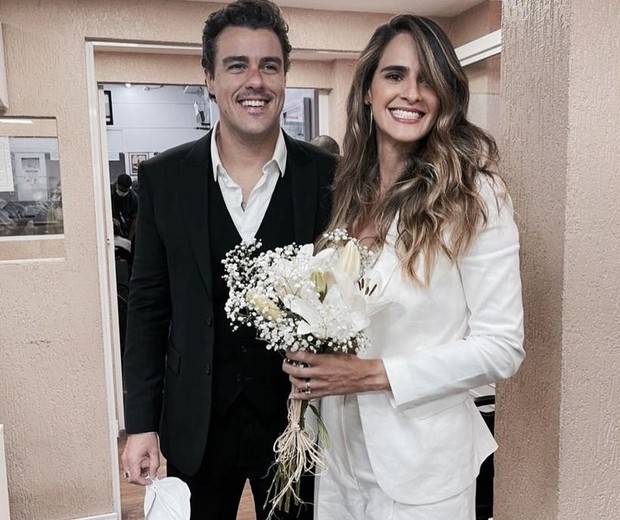 Joaquim Lopes e Marcella Fogaça: Casamento foi oficializado em cartório em 28 de outubro de 2021 (Foto: Reprodução/ Instagram)