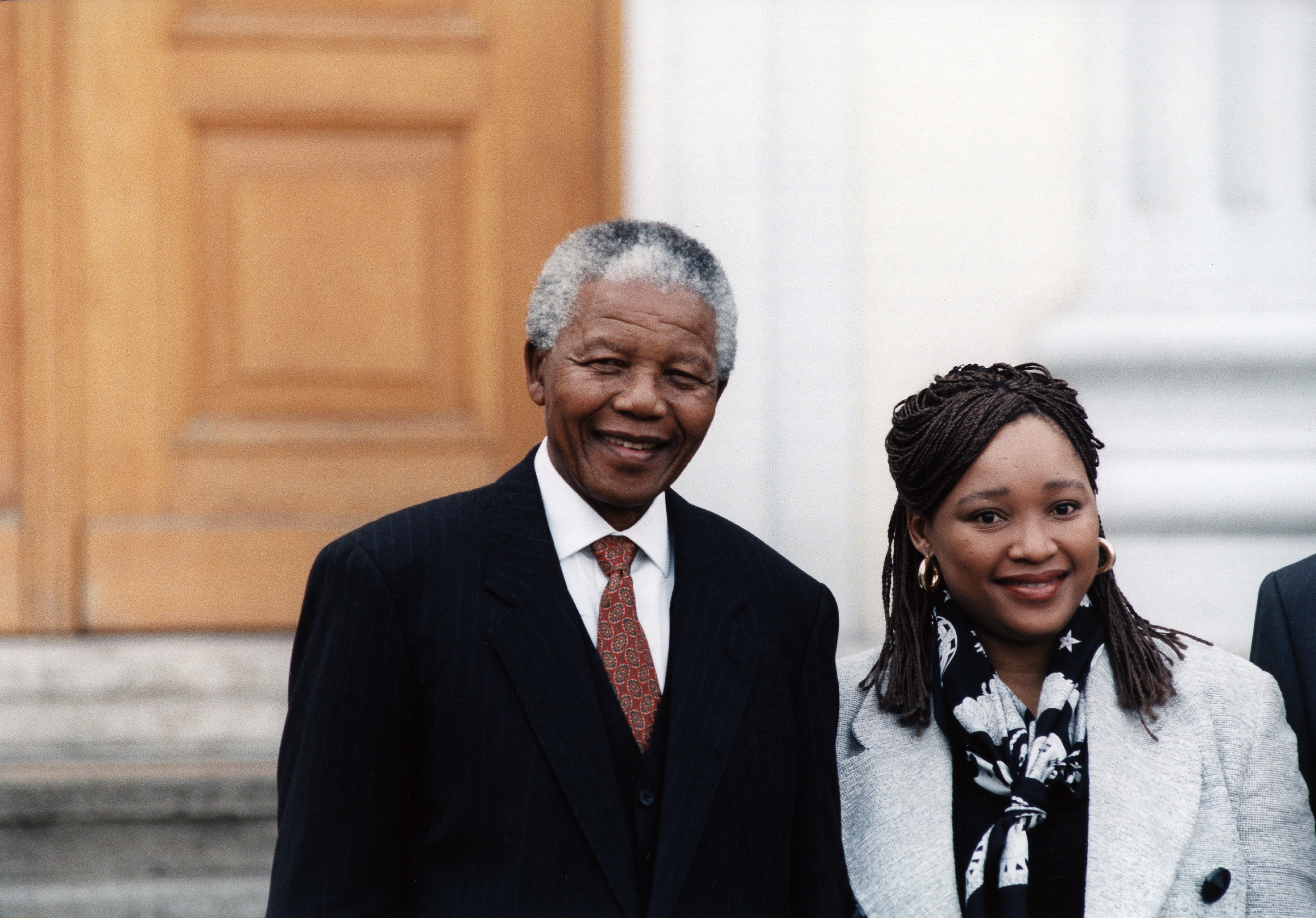 Nelson Mandela e Zindzi em 1996 (Foto: Getty Images)
