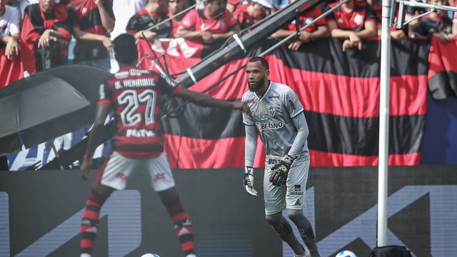 Everson, goleiro do Atltico, em ao diante do Flamengo, na final da Supercopa
