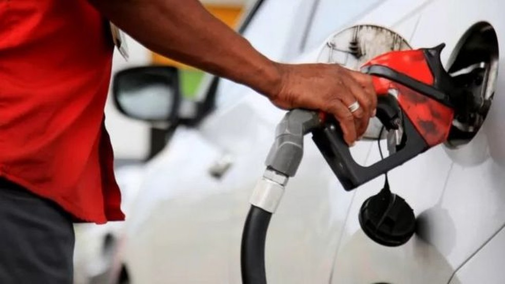Preço da gasolina vendida nos postos do país está em alta há duas semanas consecutivas — Foto: Getty Images