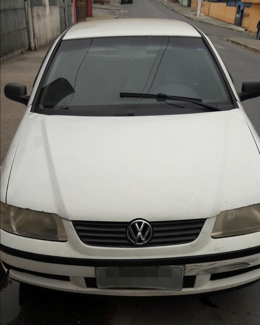 Polícia apreende carro de motorista sem habilitação em 