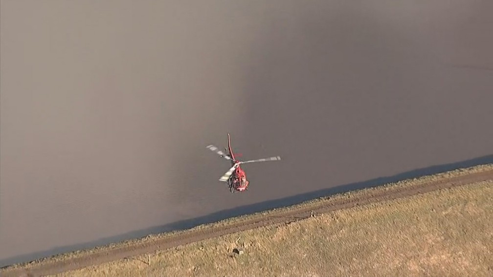 Equipes de resgate seguem buscas por vítimas e sobreviventes após rompimento de uma barragem da mineradora Vale — Foto: Reprodução/TV Globo