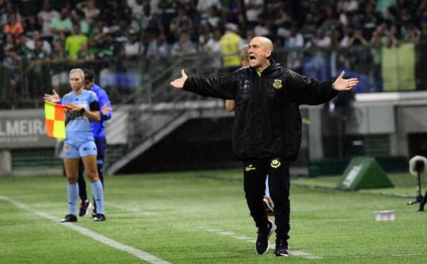 Corinthians cancela contratação de Márcio Zanardi para sua equipe profissional.