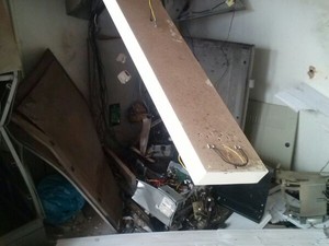 Destroços da explosão do caixa eletrônico explodido em Nova Olinda (Foto: Divulgação)