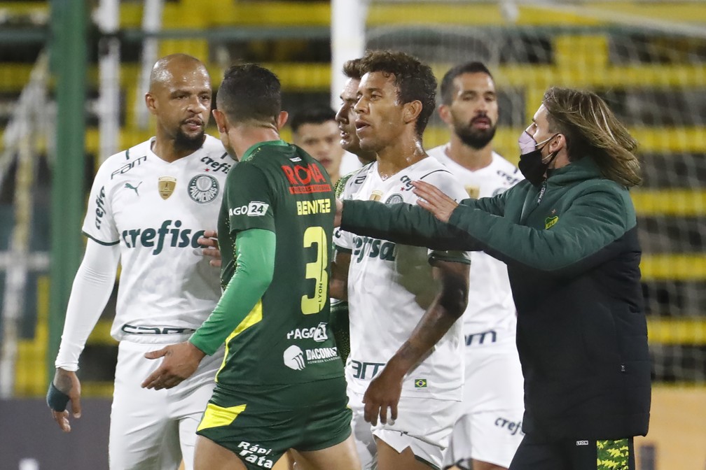 Palmeiras vence o Defensa y Justicia, mas ainda precisa de ajustes no elenco 