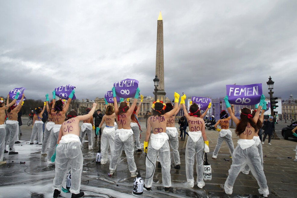 Protesto do Femen em Paris, no dia 8 de março de 2020 — Foto: Thibault Camus/AP