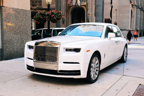 Rolls-Royce Phantom: Puro LUXO (Reprodução: Pinterest)
