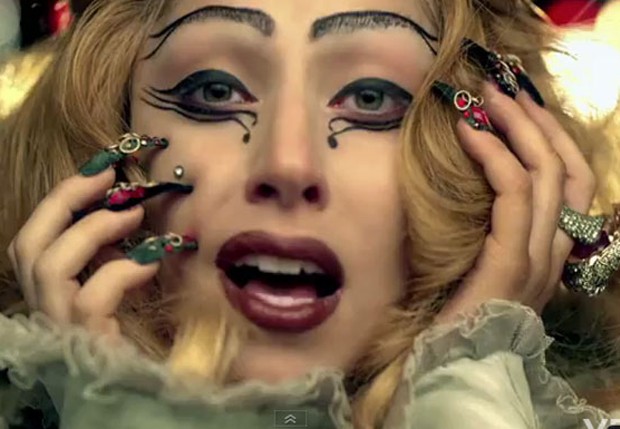 Lady Gaga durante o clipe de 