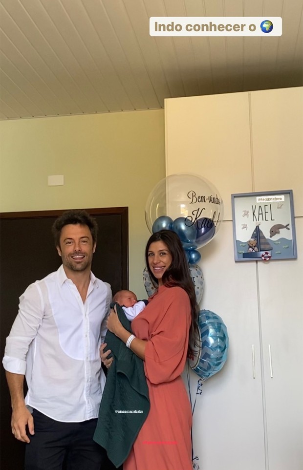Kayky Brito deixa a maternidade com Tamara Dalcanale (Foto: Reprodução / Instagram)