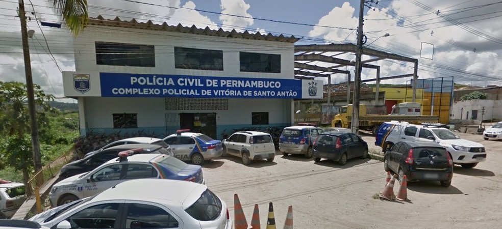 Equipe de Vitória de Santo Antão especializada em atendimento de mulheres vítimas de violência fez a prisão — Foto: Reprodução/Google Street View