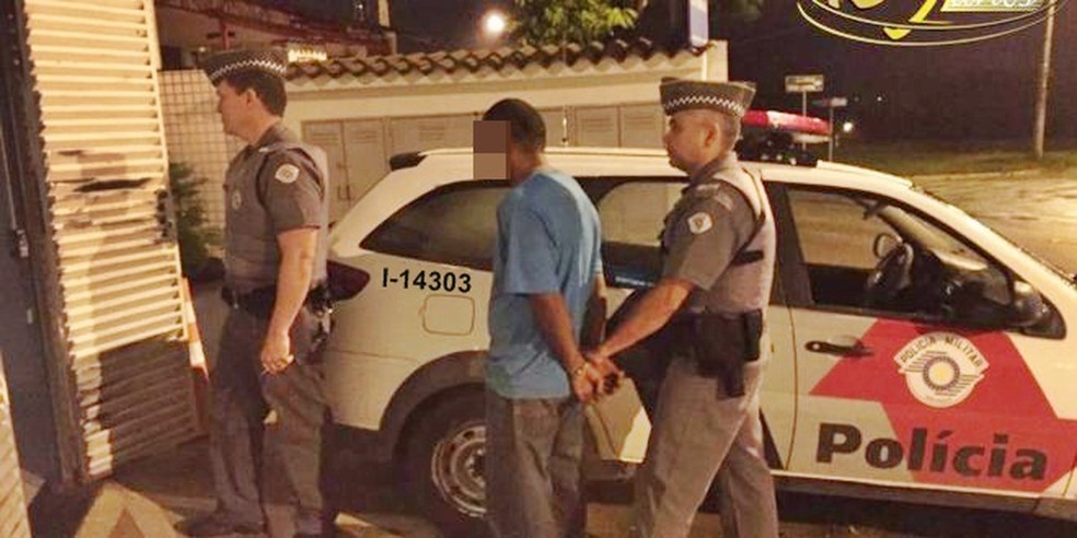 Homem é preso por tentativa de estupro e roubo em Ilha Comprida, SP. (Foto: Divulgação/Polícia Militar)