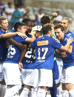 Um grande com cara de pequeno: Cruzeiro aguarda retranca do Timão