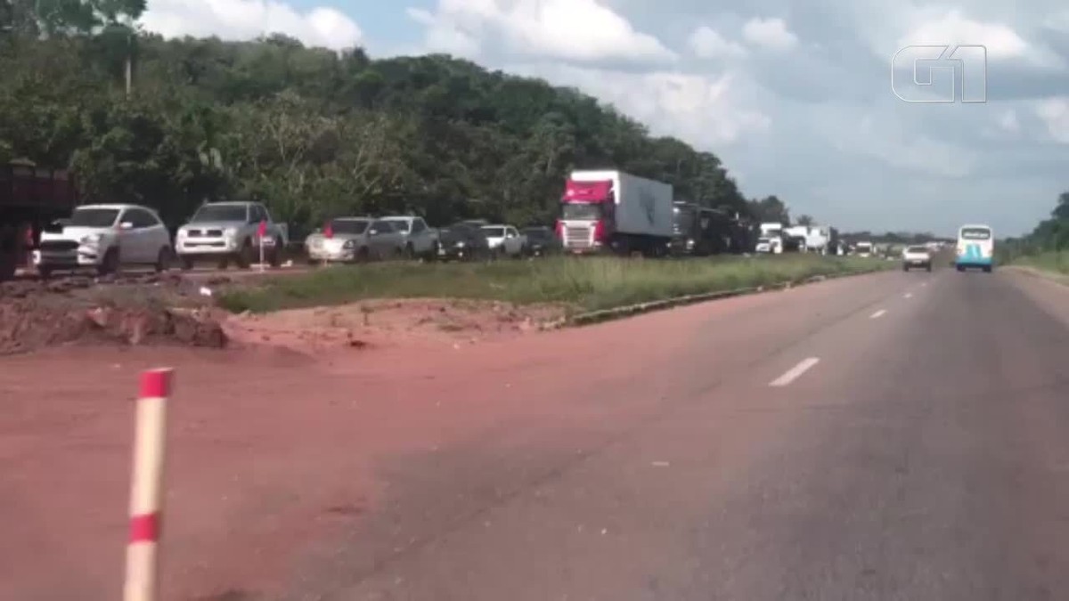 Serviço de reparação na BR316 causa congestionamento no sentido Belém Pará G1