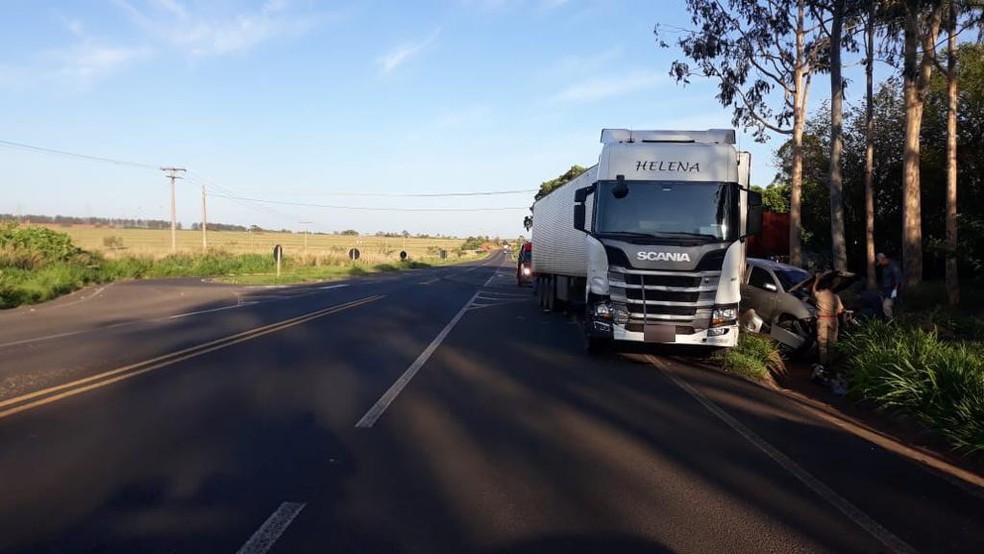 Agente penitenciário morreu em um acidente, em Martinópolis — Foto: Polícia Militar Rodoviária/Divulgação