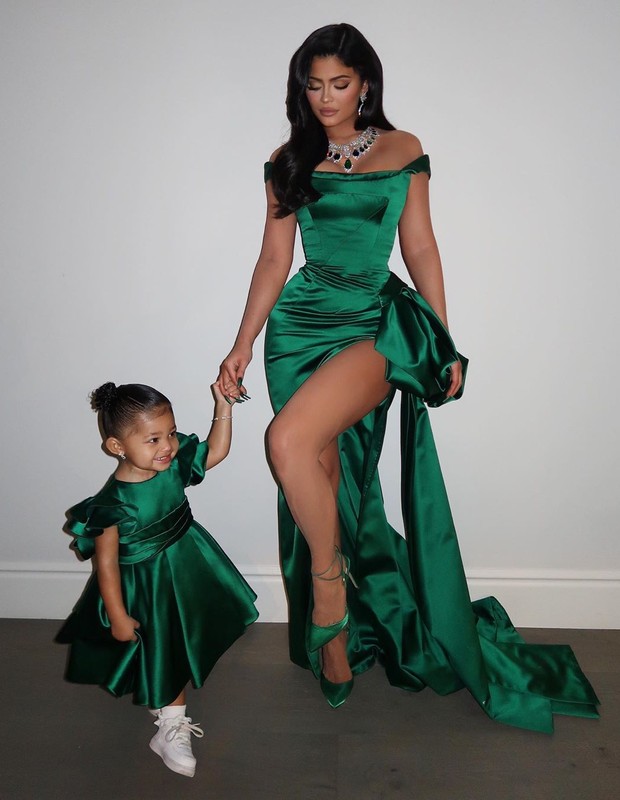 Kylie Jenner e a filha, Stormi, no Natal (Foto: Reprodução/Instagram)
